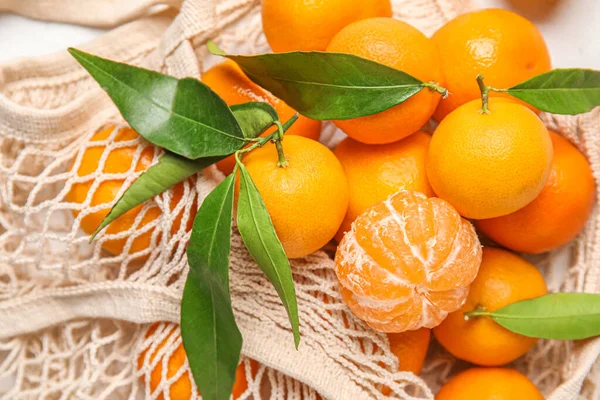 Shopping String Bag Ripe Tangerines Leaves Closeup — Stock Photo, Image