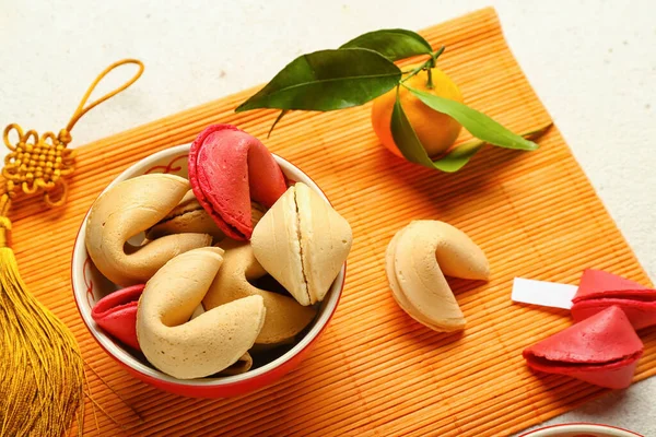 Bamboo Mat Bowl Fortune Cookies Mandarin Light Background Closeup — Stock Photo, Image