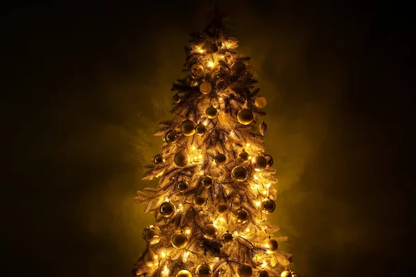 Albero Natale Luminoso Camera Oscura — Foto Stock