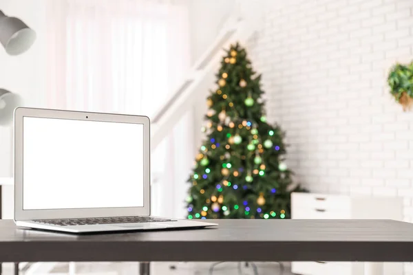 Laptop Table Blurred Christmas Tree Office — Stock Photo, Image