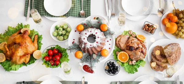 Dining Table Served Traditional Christmas Dishes Top View — Stock Photo, Image