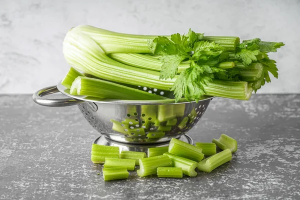 Colander Fresh Celery Table — Stock Photo, Image