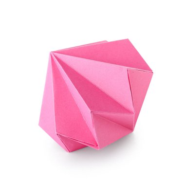 Beyaz arka planda pembe kağıt Noel topu