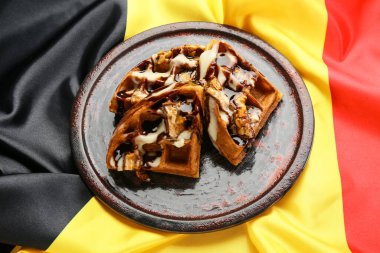 Belçika bayrağında waffle tabağı