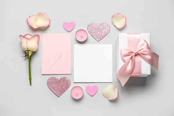 Blank Letter Hearts Rose Gift Grey Background Valentine Day Celebration — Stock Photo, Image