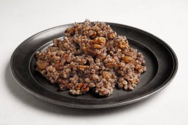 Kutya plakası beyaz arkaplanda