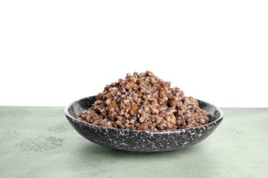 Kutya tablosu beyaz arkaplan karşısında