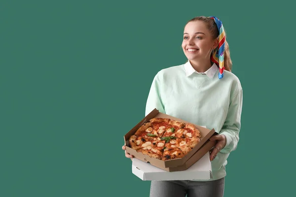 Young Woman Box Tasty Pizza Green Background — Stock Photo, Image