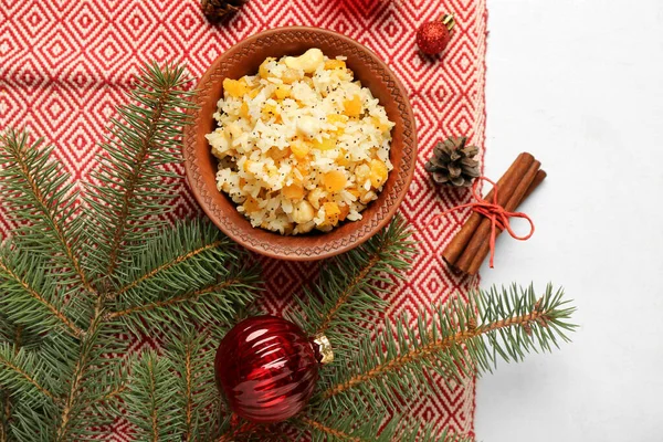 Bowl Rice Kutya Christmas Branches Balls Napkin White Background — Stock Photo, Image