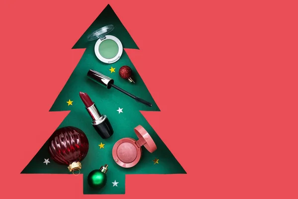 Albero Natale Fatto Cosmetici Palle Sfondo Colore — Foto Stock