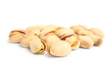 Beyaz arka planda izole edilmiş fıstıklı