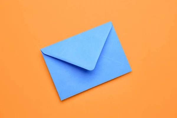 Envelope Papel Azul Sobre Fundo Cor — Fotografia de Stock