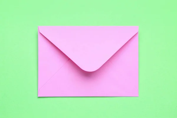 Pink Paper Envelope Green Background — Stock Photo, Image