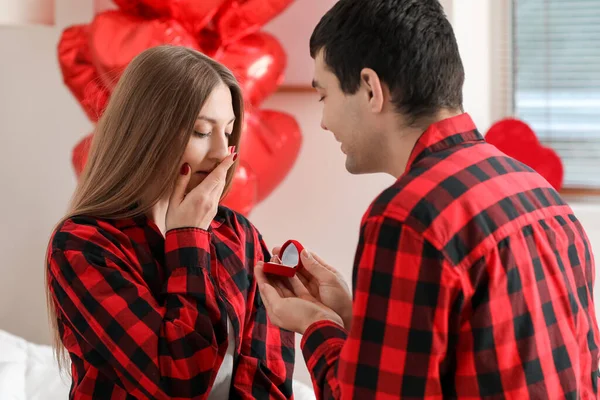 Young Man Proposing His Girlfriend Bedroom Valentine Day — Stock Photo, Image