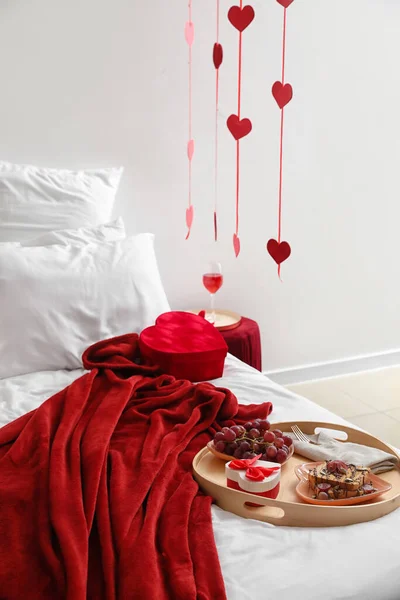 Tray Breakfast Gift Valentine Day Bed Room — Stock Photo, Image