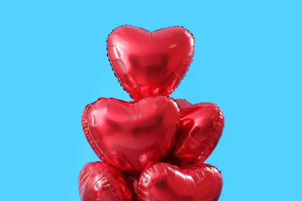 Mavi Arka Planda Sevgililer Günü Için Kalp Şeklinde Balonlar — Stok fotoğraf