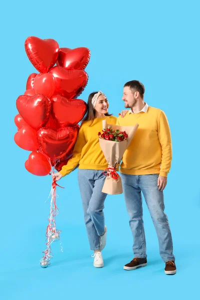 Happy Couple Love Roses Balloons Blue Background Valentine Day Celebration — Stock Photo, Image