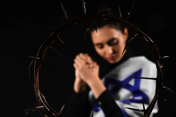 Barbed Wire Woman Flag Israel Praying Black Background Closeup International — Stock Photo, Image