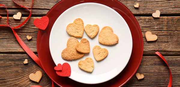 Plate Tasty Heart Shaped Cookies Decor Wooden Background Valentine Day — Stock Photo, Image