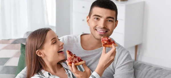 Portrait Happy Young Couple Eating Tasty Pizza Home — Stock Photo, Image