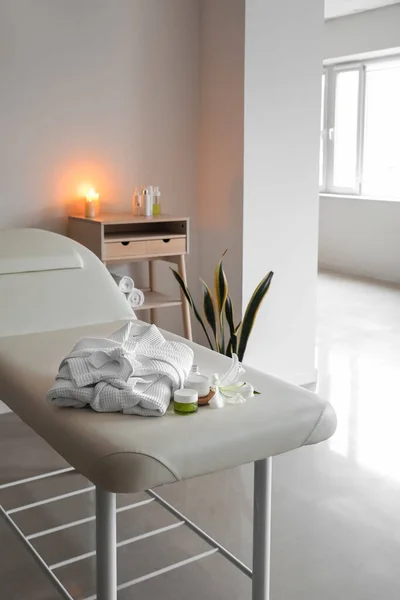 Spa Composition Lily Flower Couch Salon — Stock Photo, Image