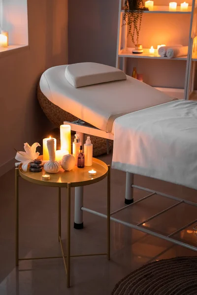 Spa Composition Lily Flower Burning Candles Table Dark Salon — Stock Photo, Image