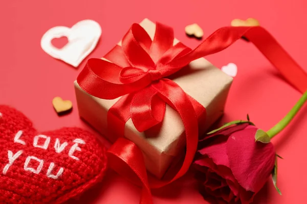 Gift Box Hearts Rose Valentine Day Red Background Closeup — 스톡 사진