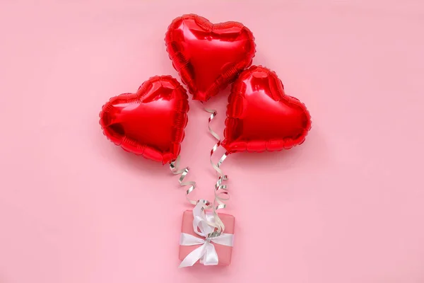 Composition Gift Box Heart Shaped Balloons Pink Background Valentine Day — Stockfoto
