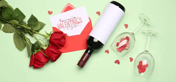 Bottle Wine Greeting Card Envelope Rose Flowers Glasses Green Background — Photo