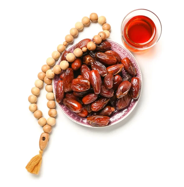 Plate Dates Glass Tea Prayer Beads Ramadan White Background — Stock Photo, Image