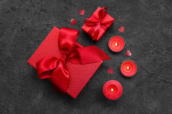 Burning Candles Gift Boxes Dark Background Valentine Day Celebration — Fotografia de Stock