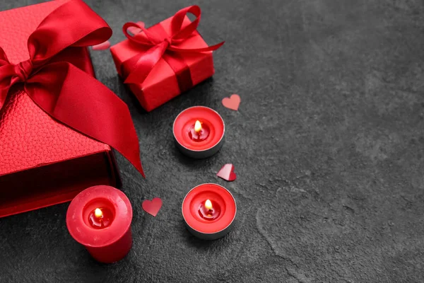 Burning Candles Gift Boxes Dark Background Valentine Day Celebration — Fotografia de Stock