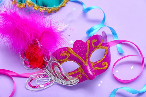 Carnival Mask Confetti Lilac Background Closeup — Stock Photo, Image