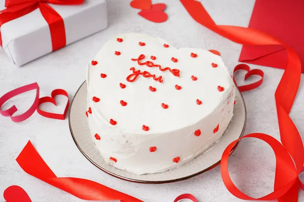 Plate Heart Shaped Bento Cake Ribbon Grey Background Valentine Day — 스톡 사진