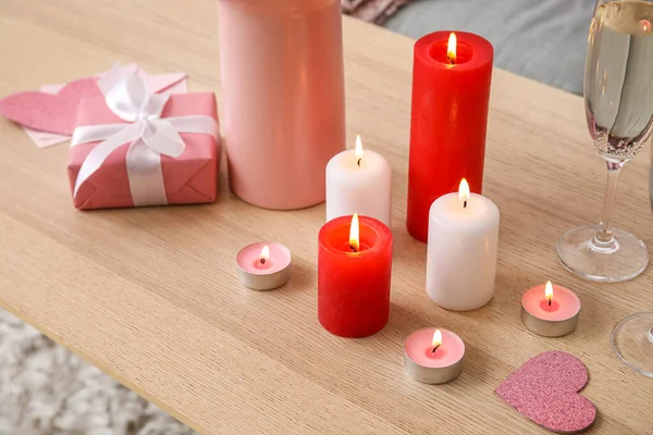 Burning Candles Gift Valentine Day Table Room Closeup — Foto de Stock