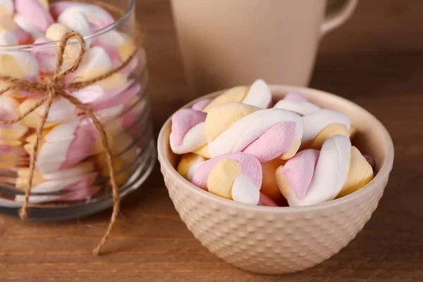 Bowl Jar Delicious Twisted Marshmallows Brown Wooden Table — Stock Photo, Image