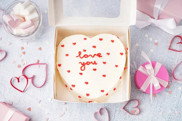 Box Heart Shaped Bento Cake Gifts Grey Background Valentine Day — Stock Photo, Image
