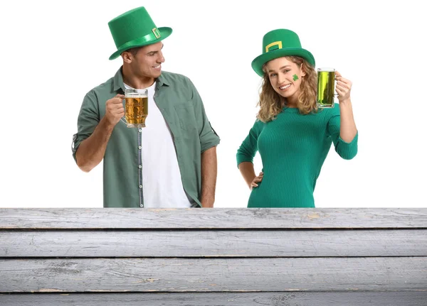 Happy Young Couple Beer Table White Background Patrick Day Celebration — Photo