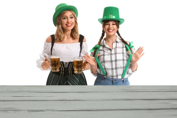 Beautiful Young Women Beer Table White Background Patrick Day Celebration — Photo