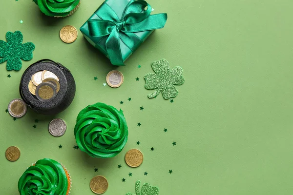 Tasty Cupcakes Patrick Day Gift Box Pot Coins Clovers Green — Stockfoto