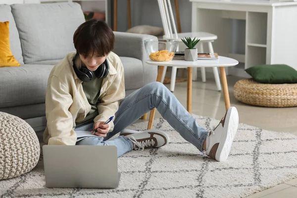Male Student Laptop Studying Online Home — Stock Photo, Image