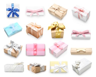 dizi üzerinde beyaz izole farklı hediye kutusu