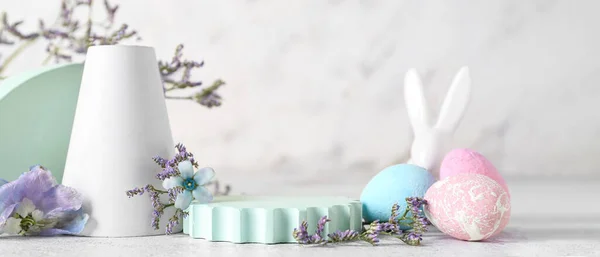 Empty Podiums Spring Flowers Easter Eggs Bunny Light Background — Φωτογραφία Αρχείου