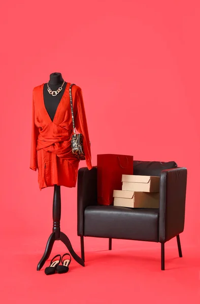 Mannequin Stylish Clothes Armchair Red Background — Stockfoto