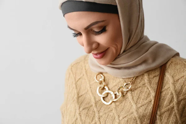 Stylish Muslim Woman Beige Hijab Light Background Closeup — Stock Photo, Image