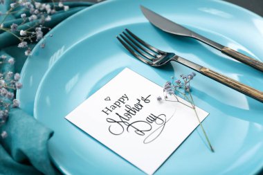 Anneler Günü kutlamaları için çingene çiçekleri, yakın plan.