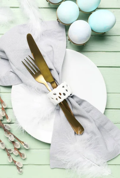 Table Setting Easter Eggs Cutlery Pussy Willow Branches Green Wooden — 스톡 사진