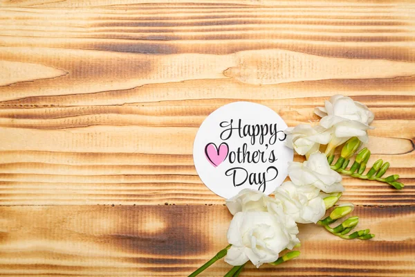 Kort Med Texten Happy Mother Day Och Vackra Freesia Blommor — Stockfoto