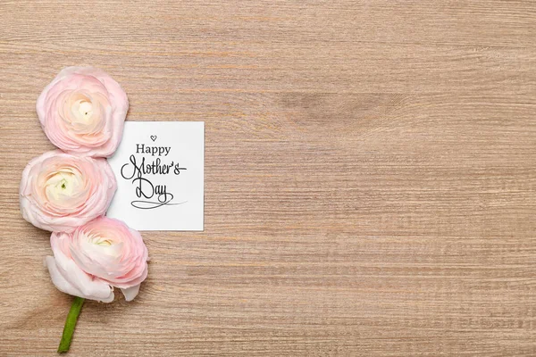 Kort Med Texten Happy Mother Day Och Vackra Ranunculus Blommor — Stockfoto