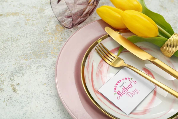Stylish Table Setting Tulip Flowers Mother Day Celebration Grunge Background — Stock Photo, Image